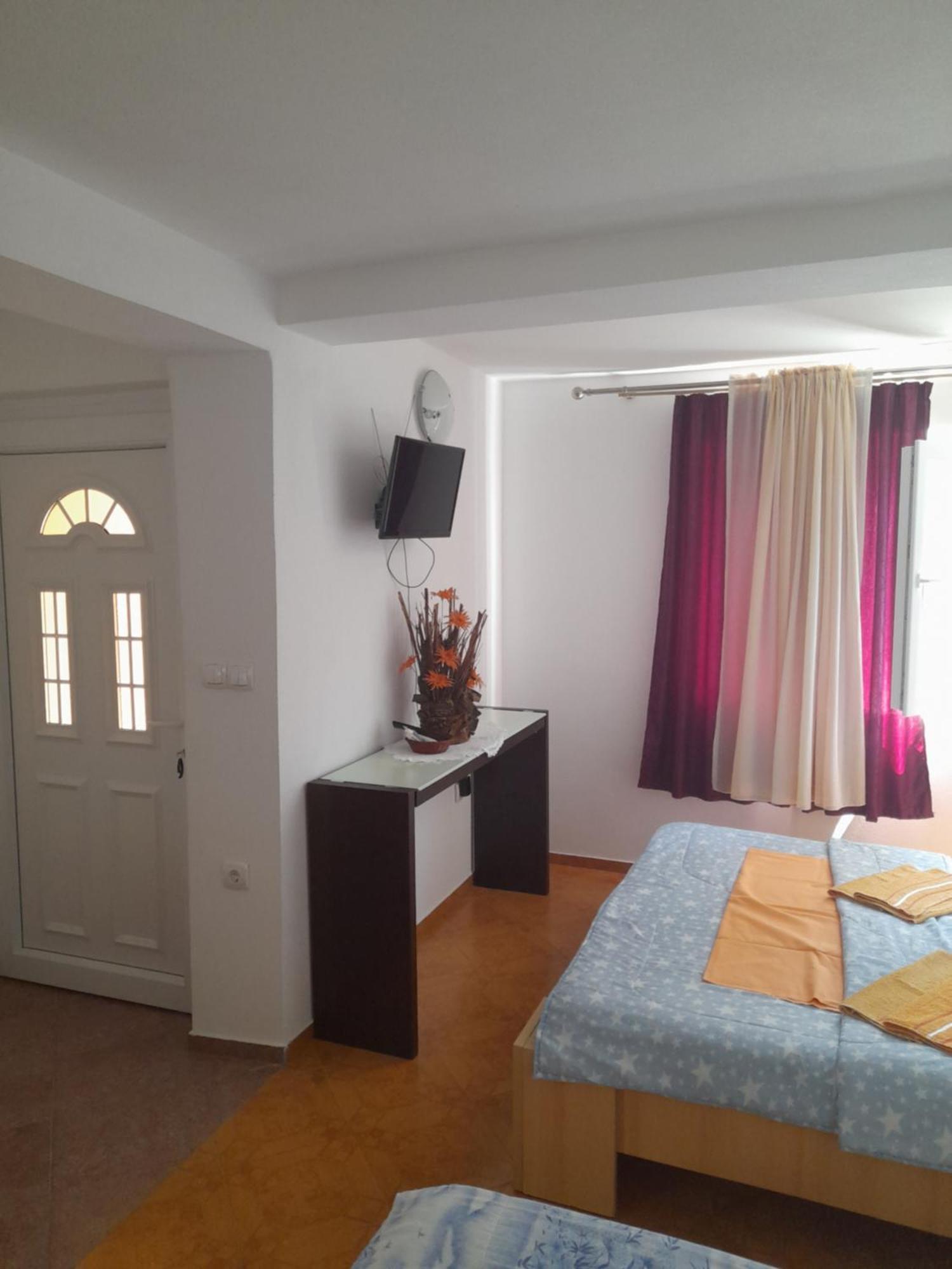 Apartments Kovacevic Petrovac Pokoj fotografie